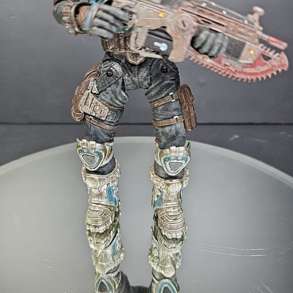 Neca Gears Of War 2 COG Soldier 7" Action Figure With Rifle - Picture 4 of 15